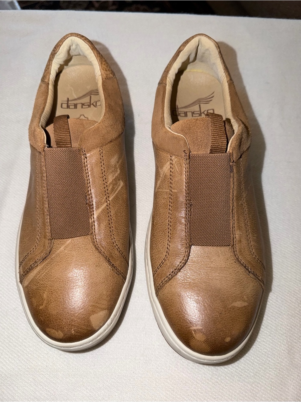 Dansko Jenn Women’s Slip On Sneakers-Tan Burnished